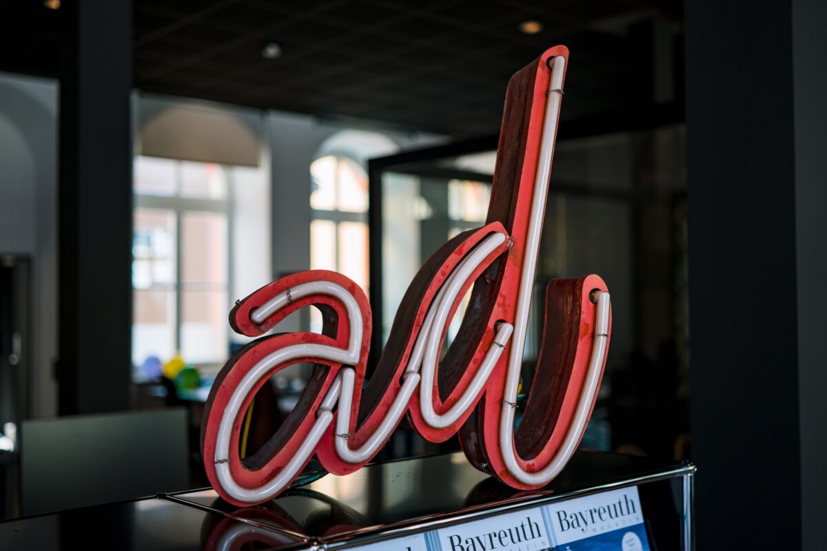Lead gen ads signage in a nashville-based marketing agency office